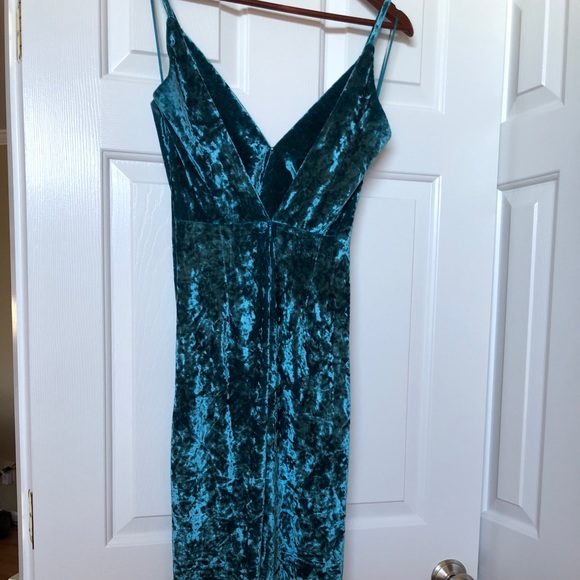 Dress - Picture 2 of 2